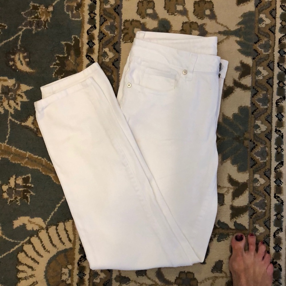 Crown and Ivy Jean